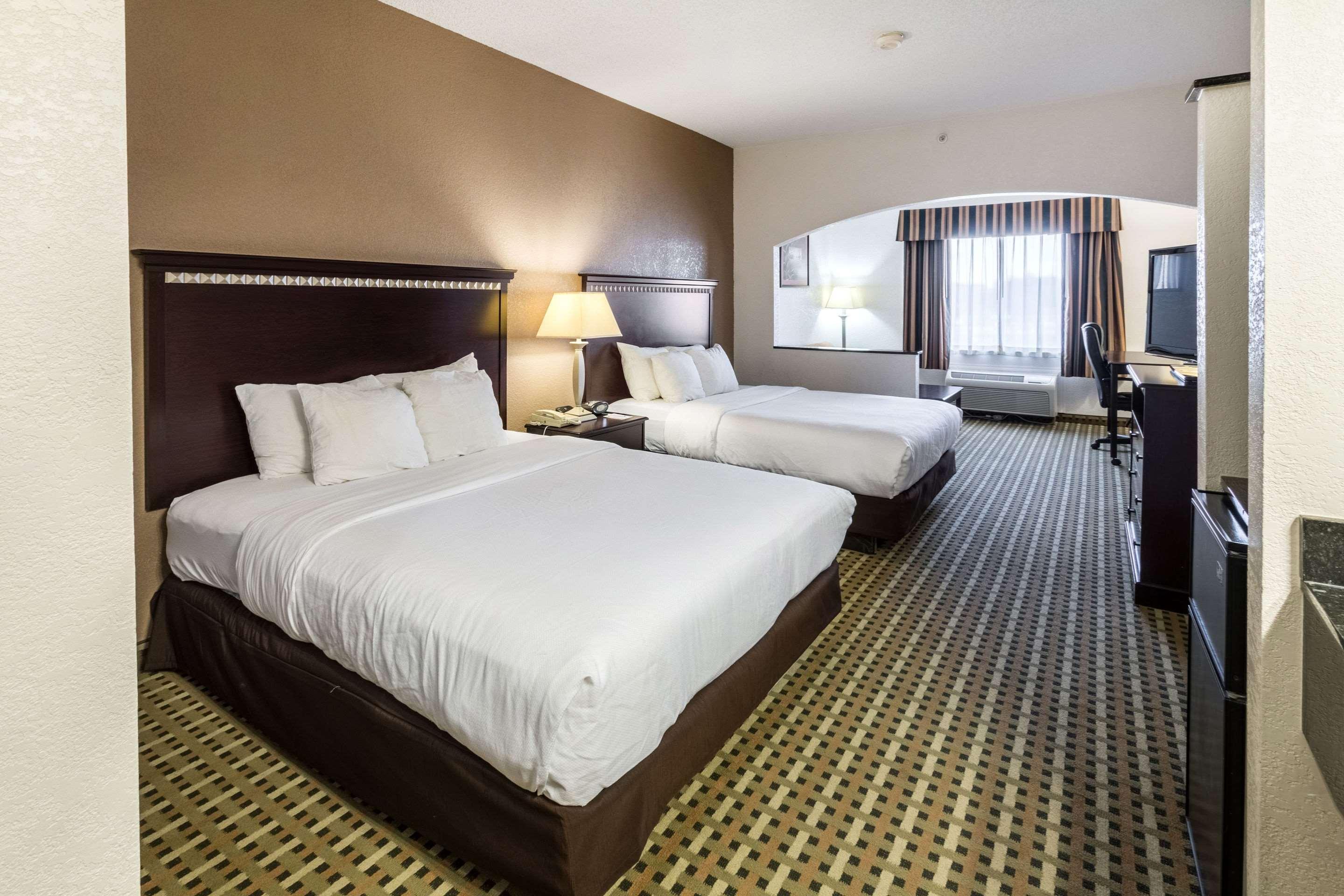 คอมฟอร์ต สวีท เบิร์ลสัน - ฟอร์ต เวิร์ท Hotel เบอร์ลิสัน ภายนอก รูปภาพ