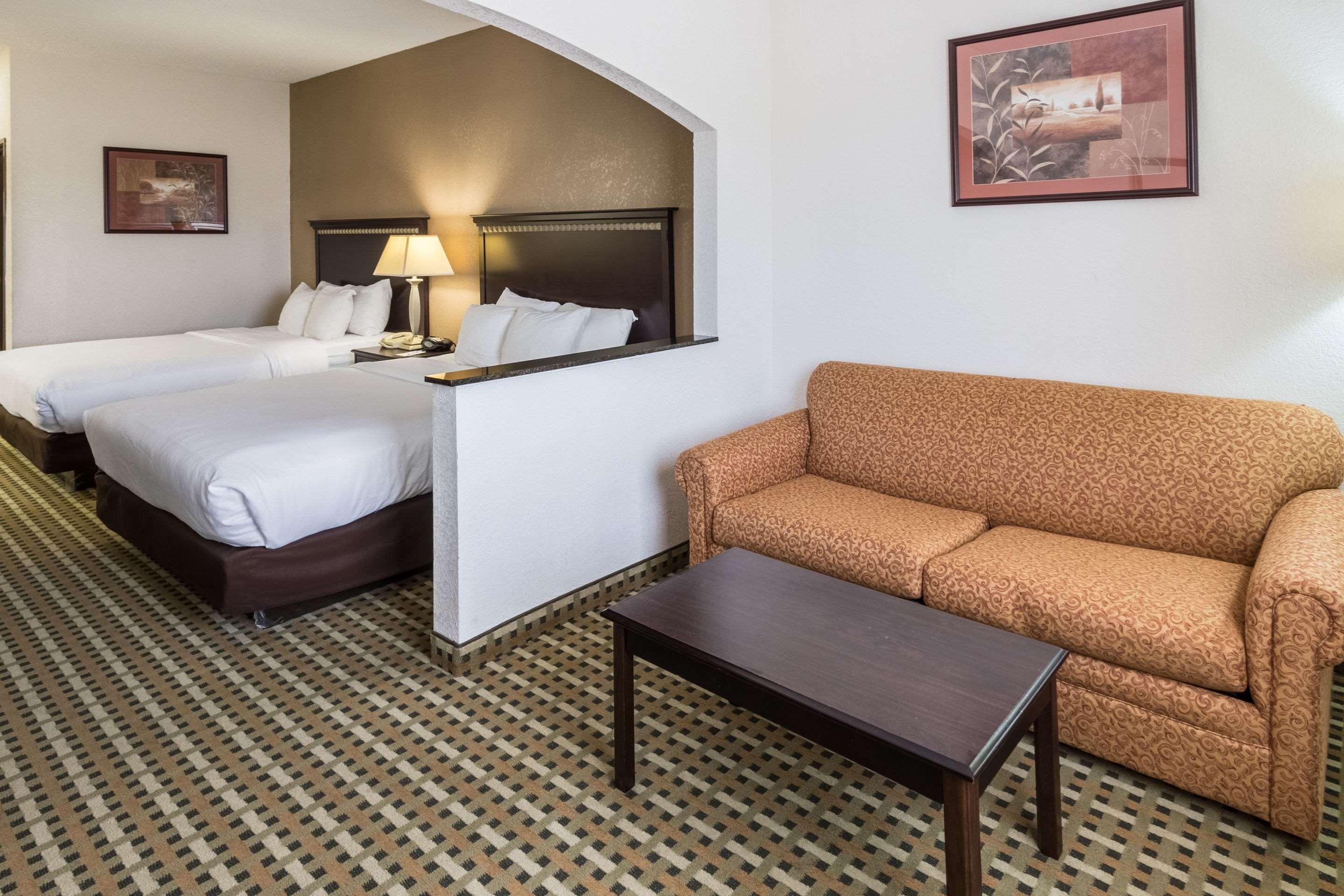 คอมฟอร์ต สวีท เบิร์ลสัน - ฟอร์ต เวิร์ท Hotel เบอร์ลิสัน ภายนอก รูปภาพ