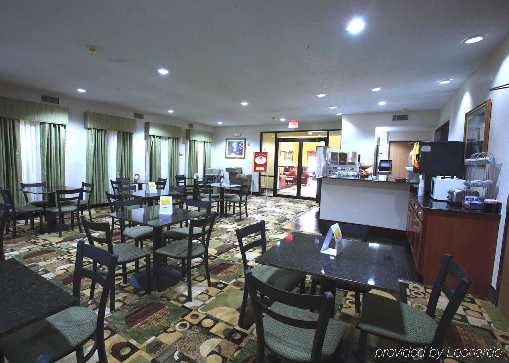คอมฟอร์ต สวีท เบิร์ลสัน - ฟอร์ต เวิร์ท Hotel เบอร์ลิสัน ร้านอาหาร รูปภาพ